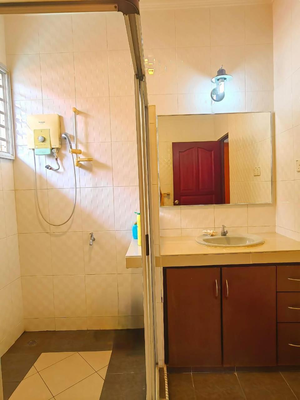 Aaronl Homestay Kota Kinabalu Bagian luar foto